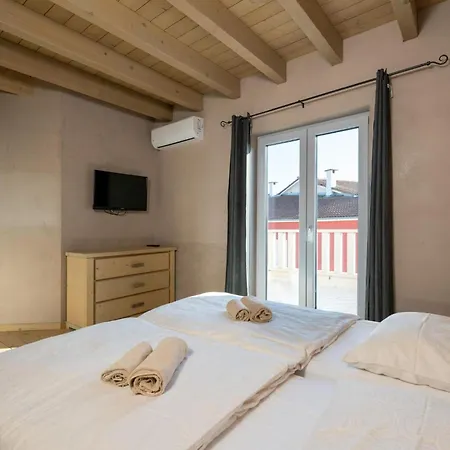 Bellavista Fuer 16 Gaeste Mit Hockeytisch By Interhome Hébergement de vacances